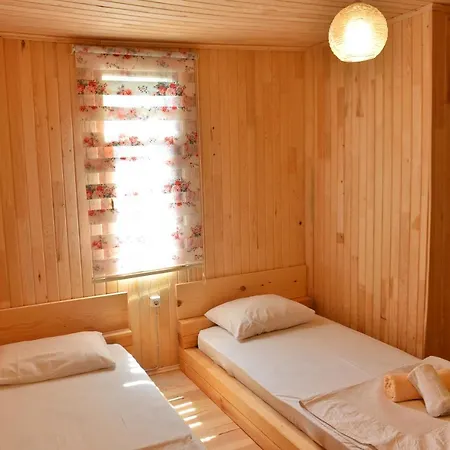 Privatunterkunft Tahtavilla *